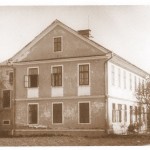 Šola, fotografija, fotograf neznan, okoli 1930, črno-bela, hrani Slovenski šolski muzej